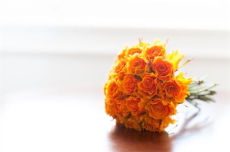 eelnosiva (artist) - wedding bouquet of orange roses Foto de stock - Royalty-Free Super Valor e Assinatura, Número: 400-06530673