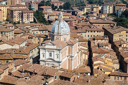 simsearch:400-06568105,k - Aerial View on Rooftops and Houses of Siena, Tuscany, Italy Stockbilder - Microstock & Abonnement, Bildnummer: 400-06558222