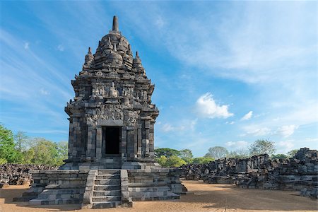 simsearch:400-06558282,k - Temple in Candi Sewu complex (means 1000 temples). It has 253 building structures (8th Century) and it is the second largest Buddhist temple in Java, Indonesia. Photographie de stock - Aubaine LD & Abonnement, Code: 400-06558468