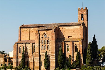 simsearch:400-08794264,k - Church of San Domenico in Siena, Tuscany, Italy Foto de stock - Super Valor sin royalties y Suscripción, Código: 400-06564935