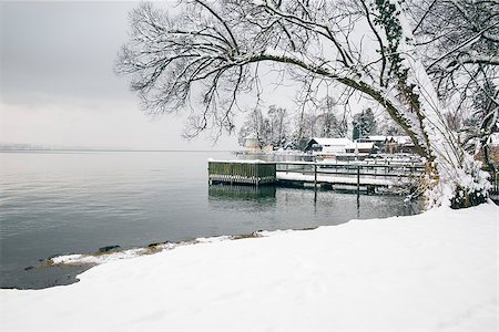 An image of the Starnberg Lake in Bavaria Germany - Tutzing - Feb. 2013 Photographie de stock - Aubaine LD & Abonnement, Code: 400-06565876