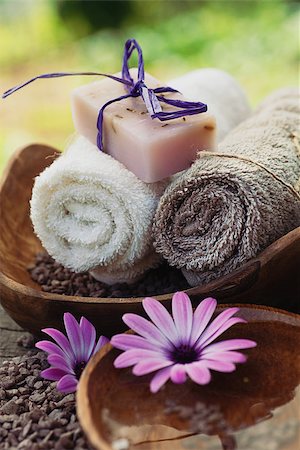 simsearch:400-05902613,k - Spa and wellness setting with natural soap, candles and towel. Violet dayspa nature set dayspa nature set Foto de stock - Royalty-Free Super Valor e Assinatura, Número: 400-06566034
