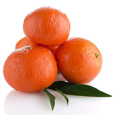 simsearch:400-06388996,k - Ripe tangerines or mandarin isolated on white background Stock Photo - Budget Royalty-Free & Subscription, Code: 400-06567678