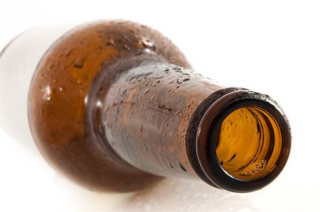 empty beer - empty brown beer bottle with empty label, white background Stock Photo - Budget Royalty-Free & Subscription, Code: 400-06560570