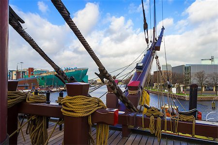 View of the Nemo Museum from the caravel at Scheepvaartmuseum(Maritime Museum), Amsterdam, the Netherlands Stock Photo - Budget Royalty-Free & Subscription, Code: 400-06631395