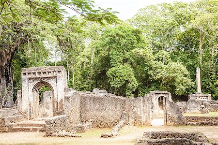 simsearch:400-06415068,k - Gede ruins in Kenya are the remains of a Swahili town, typical of most towns along the East African Coast Foto de stock - Super Valor sin royalties y Suscripción, Código: 400-06642972