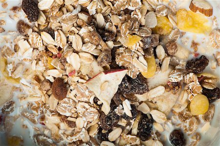 simsearch:400-04891088,k - Muesli breakfast in a bowl close up Stock Photo - Budget Royalty-Free & Subscription, Code: 400-06643992