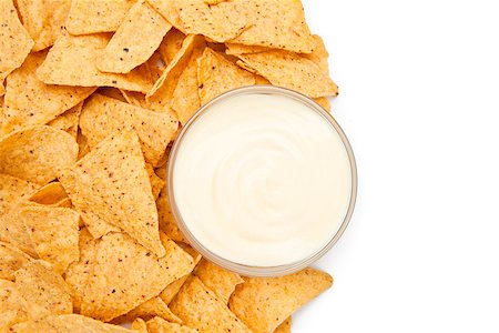 simsearch:400-06689258,k - Nachos placed around a bowl of white dip Stock Photo - Budget Royalty-Free & Subscription, Code: 400-06689240
