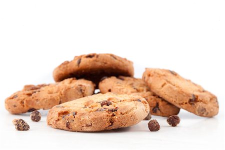 snack cracker white background - Tasty cookies with chocolate chops against white background Stock Photo - Budget Royalty-Free & Subscription, Code: 400-06689580