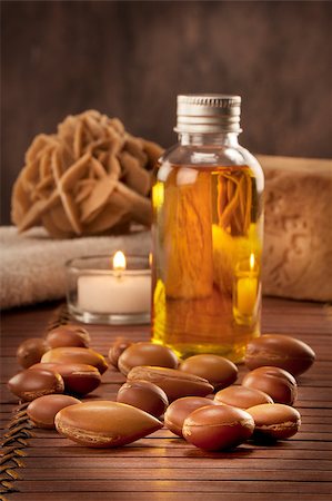 seeds of argan with light and soap a close up Photographie de stock - Aubaine LD & Abonnement, Code: 400-06694072