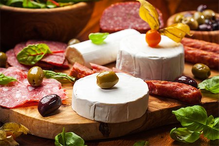 simsearch:400-06082979,k - Antipasto catering platter with different meat and cheese products Photographie de stock - Aubaine LD & Abonnement, Code: 400-06694617