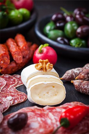 simsearch:400-06082979,k - Catering platter with cheese and Antipasti Photographie de stock - Aubaine LD & Abonnement, Code: 400-06694630