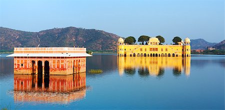 photoff (artist) - The palace Jal Mahal at night.  Jal Mahal (Water Palace) was built during the 18th century in the middle of Mansarovar Lake.  Jaipur, Rajasthan, India, Asia. Panorama. Foto de stock - Super Valor sin royalties y Suscripción, Código: 400-06695446