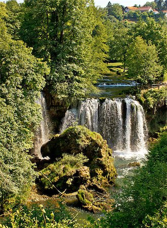 simsearch:400-06767512,k - Rastoke, Croatia, waterfall in green nature - near Slunj Foto de stock - Royalty-Free Super Valor e Assinatura, Número: 400-06698922