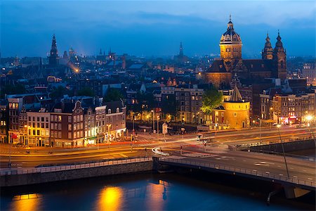 simsearch:400-06692838,k - Nigt view of Amsterdam. Stockbilder - Microstock & Abonnement, Bildnummer: 400-06692835