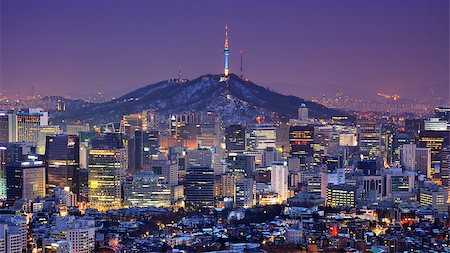 simsearch:400-07265197,k - Downtown skyline of Seoul, South Korea with Seoul Tower. Fotografie stock - Microstock e Abbonamento, Codice: 400-06693102