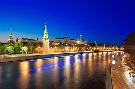 simsearch:400-07299937,k - View of the Moscow Kremlin and Moskva river at night. Shot from the Big Stone Bridge. Moscow, Russia. Stock Photo - Budget Royalty-Free & Subscription, Code: 400-06736128