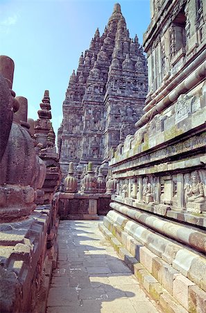 simsearch:400-06558282,k - Prambanan temple. Java island, Indonesia Photographie de stock - Aubaine LD & Abonnement, Code: 400-06745430