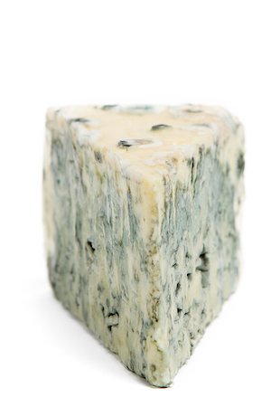 photovova (artist) - blue cheese isolated on white background Photographie de stock - Aubaine LD & Abonnement, Code: 400-06745961