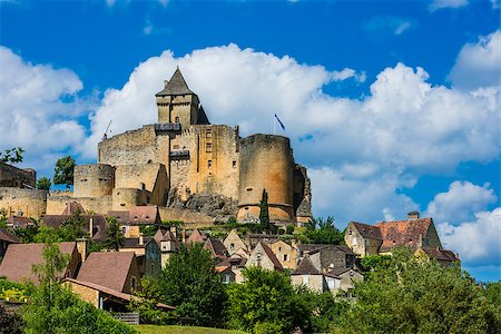 castle of castelnaud la chapelle dordogne perigord France Stock Photo - Budget Royalty-Free & Subscription, Code: 400-06746620