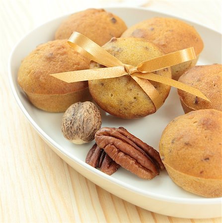 simsearch:400-04831131,k - muffins and pecan nuts on white plate Stock Photo - Budget Royalty-Free & Subscription, Code: 400-06747385