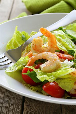 Green salad with grilled shrimp, healthy eating Stock Photo - Budget Royalty-Free & Subscription, Code: 400-06748950