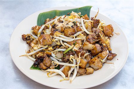 simsearch:400-06750784,k - Penang Malaysia Fried Rice Carrot Cake with Bean Sprouts Char Koay Kak Local Dish Photographie de stock - Aubaine LD & Abonnement, Code: 400-06741576