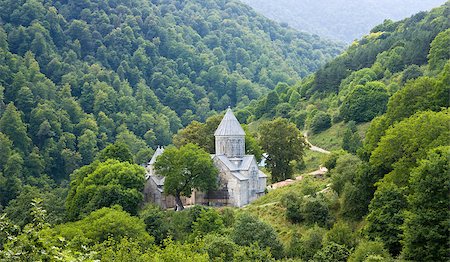 simsearch:879-09034433,k - Haghartsin is a 13th century monastery located near the town of Dilijan in the Tavush Province of Armenia. Foto de stock - Super Valor sin royalties y Suscripción, Código: 400-06743650