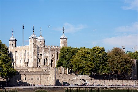 simsearch:400-07896956,k - The Tower of London Stock Photo - Budget Royalty-Free & Subscription, Code: 400-06758514