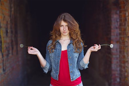 young girl with two dandelions Stockbilder - Microstock & Abonnement, Bildnummer: 400-06750363