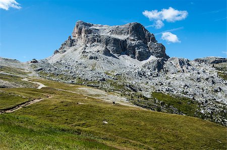 simsearch:400-07111499,k - view of the Mountain Averau, Dolomites - Italy Stockbilder - Microstock & Abonnement, Bildnummer: 400-06751225