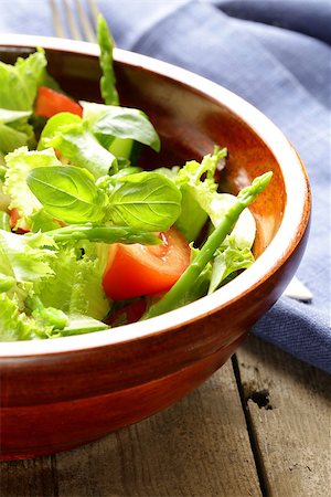 simsearch:400-07896718,k - fresh green salad with tomatoes and asparagus Stock Photo - Budget Royalty-Free & Subscription, Code: 400-06764519