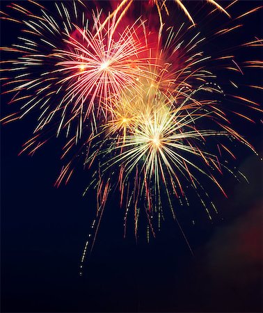 Fireworks in the night sky Stock Photo - Budget Royalty-Free & Subscription, Code: 400-06767792