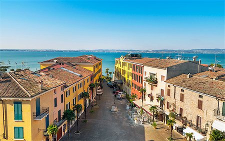 simsearch:400-09019711,k - Medieval Citadel of Sirmione on Garda Lake Stock Photo - Budget Royalty-Free & Subscription, Code: 400-06760485