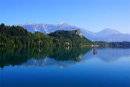 simsearch:400-08317924,k - Lake Bled in Slovenia Stock Photo - Budget Royalty-Free & Subscription, Code: 400-06761991