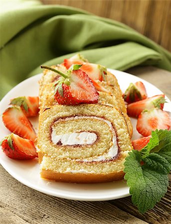 rolled biscuit - roulade cake with cream and fresh strawberries Stock Photo - Budget Royalty-Free & Subscription, Code: 400-06770779