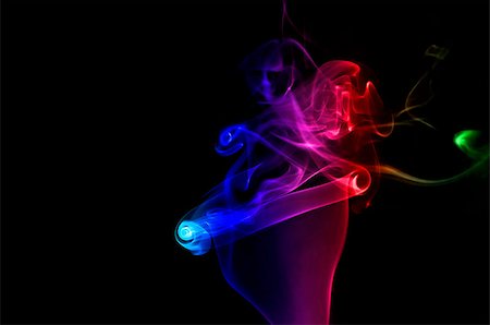 simsearch:400-04444530,k - Colored smoke with great design and amazing colors Foto de stock - Royalty-Free Super Valor e Assinatura, Número: 400-06771379