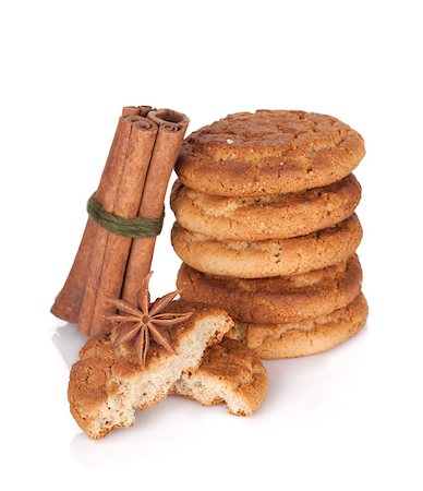 simsearch:400-07090594,k - Cookies with spices. Isolated on white background Foto de stock - Super Valor sin royalties y Suscripción, Código: 400-06772149