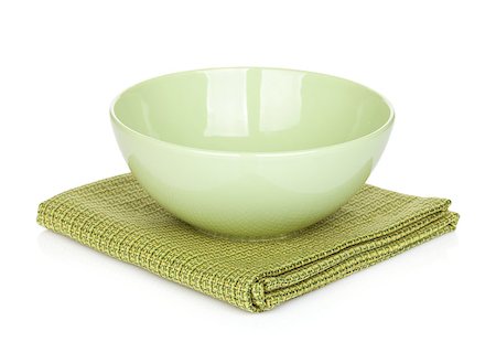 simsearch:400-04799995,k - Salad bowl over kitchen towel. Isolated on white background Foto de stock - Super Valor sin royalties y Suscripción, Código: 400-06772215