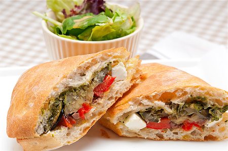 simsearch:400-06641159,k - Italian ciabatta panini sandwichwith with vegetable and feta cheese Foto de stock - Super Valor sin royalties y Suscripción, Código: 400-06794743