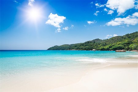 Praslin island, Seyshelles. White coral beach sand. Anse Lazio. Fotografie stock - Microstock e Abbonamento, Codice: 400-06795309