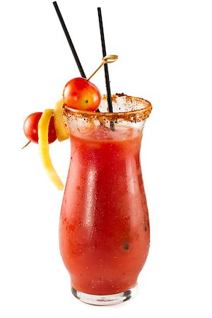 simsearch:400-06797125,k - bloody mary cocktail isolated on a white background with cayenne pepper rim Stock Photo - Budget Royalty-Free & Subscription, Code: 400-06797129