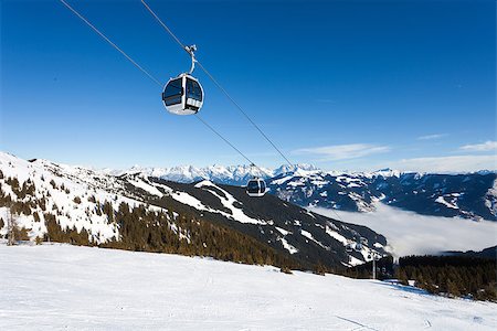Cable car going to Schmitten ski resort in Zell Am See, Austria Stock Photo - Budget Royalty-Free & Subscription, Code: 400-06797404