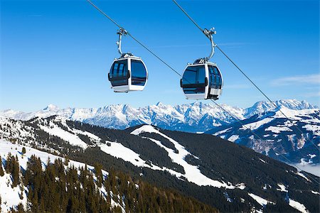 Cable car going to Schmitten ski resort in Zell Am See, Austria Stock Photo - Budget Royalty-Free & Subscription, Code: 400-06797405