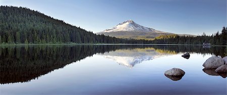 Mt Hood Reflection on Trillium Lake with Clear Blue Sky Panorama Stock Photo - Budget Royalty-Free & Subscription, Code: 400-06799253