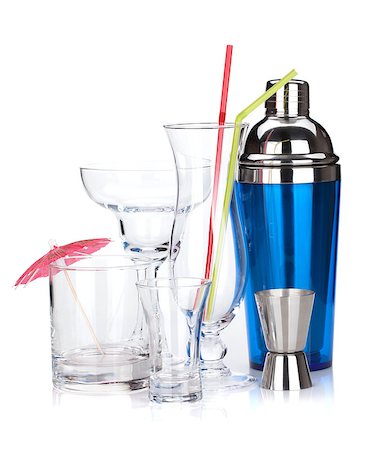 simsearch:400-06914551,k - Cocktail shaker and glasses. Isolated on white background Stock Photo - Budget Royalty-Free & Subscription, Code: 400-06790547