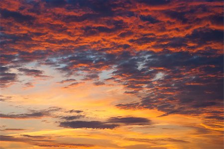simsearch:400-04718715,k - Colorful sky sunset with beautiful saturated clouds Stockbilder - Microstock & Abonnement, Bildnummer: 400-06791122