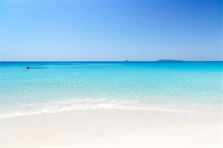 Mahe, Seychelles. The island of dreams. White coral beach sand. Photographie de stock - Aubaine LD & Abonnement, Code: 400-06791454
