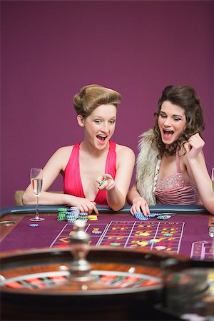 Women winning on roulette table in casino Stock Photo - Budget Royalty-Free & Subscription, Code: 400-06801908