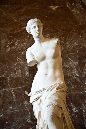 simsearch:400-06478037,k - Statue of the Greek goddess Aphrodite, discovered on the island of Melos ("Milo", in modern Greek), Louvre Museum, Paris Foto de stock - Royalty-Free Super Valor e Assinatura, Número: 400-06855714